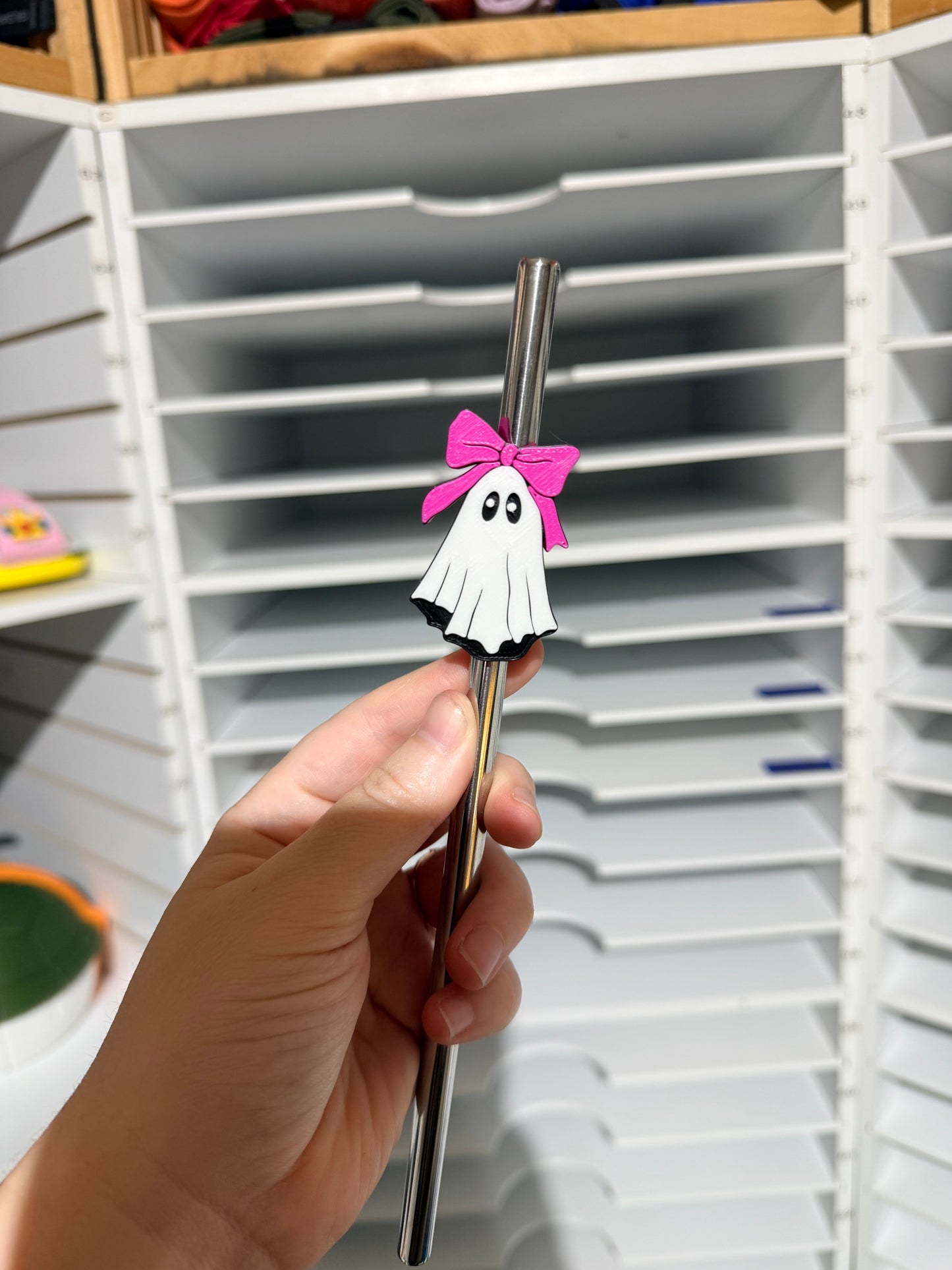 Pink Bow Ghostie - Straw Topper - Fit's up to 40oz - Grab It Tuesday
